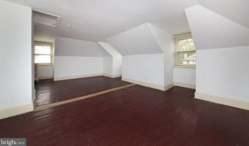 202 Ct St, Gardenville PA  exterior