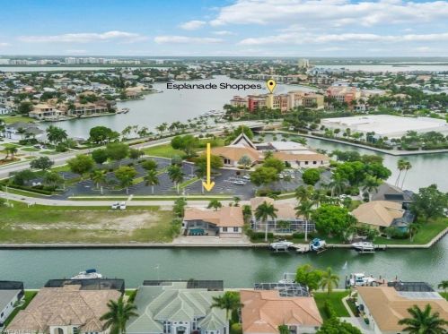 773 Holly Ct, Marco Island FL  34145-1915 exterior