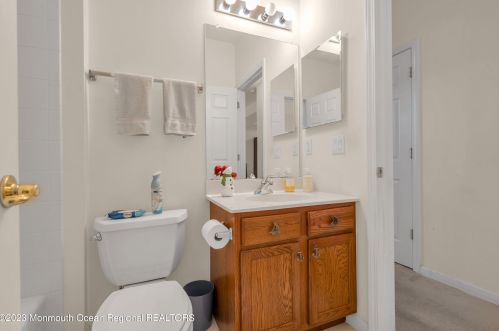 432 Monticello Ln, Lakewood NJ  08701-5790 exterior