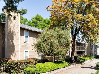 2205 Leland Rd, West Pittsburg CA  94565-5127 exterior