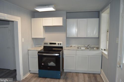 2161 Newville Rd, Carlisle PA  17015-7747 exterior