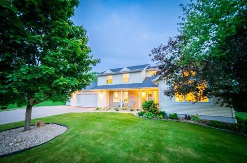 1224 Briarwood St, Marshfield, WI 54449-1740