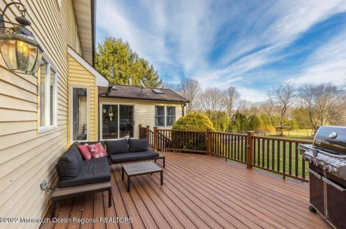 220 Long Swamp Rd, Plumsted Township NJ  08533-2028 exterior