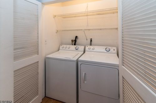 3710 Mark Twain Way, Mahwah NJ  07430-3477 exterior