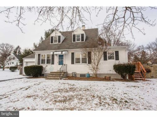 805 Oak St, Limerick, PA 19468-1521