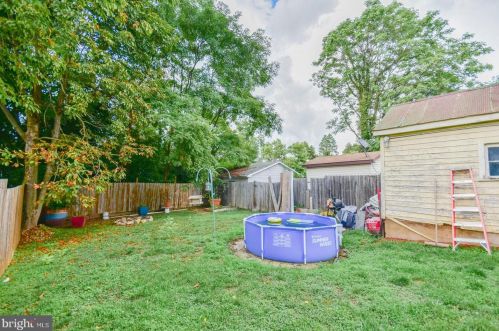 310 Congress St, Charles Town WV  25414-1320 exterior