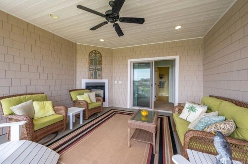 660 Avocet Way, Pismo Beach CA  93420-5571 exterior