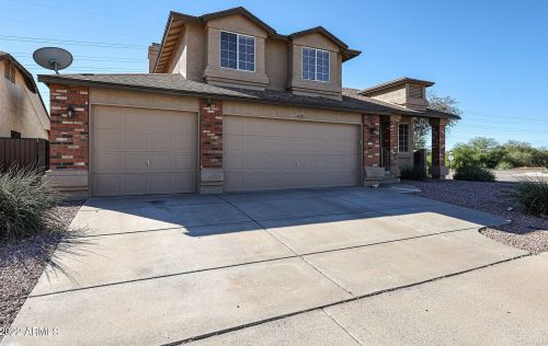 4231 Whispering Wind Dr, Glendale, AZ 85310-5178