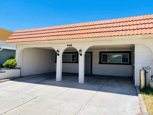 2715 Country Club Dr, Bullhead City, AZ 86442-7715