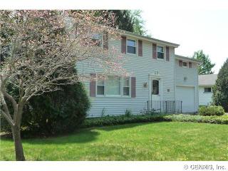 11 Eldora Dr, Rochester, NY 14624-2514