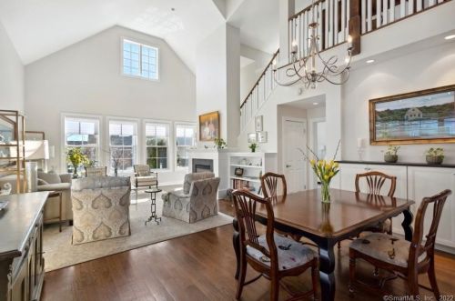 77 Havemeyer Ln, Stamford, CT 06902-2153