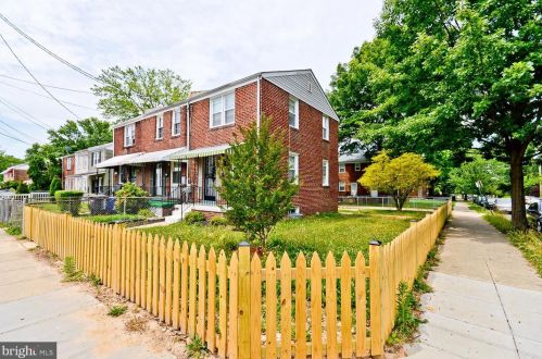 228 63rd St, Washington, DC 20019-7910