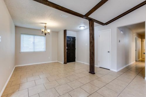 305 Spring Creek Dr, Richardson TX  75081-4717 exterior