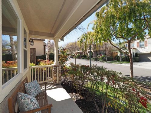 2152 Nectarine Dr, Santa Rosa, CA 95404-6185