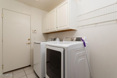 15601 11 Ave, Phoenix AZ 85021-4407 exterior