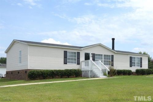 232 Johnston Farms Dr, Smithfield, NC 27577-7295