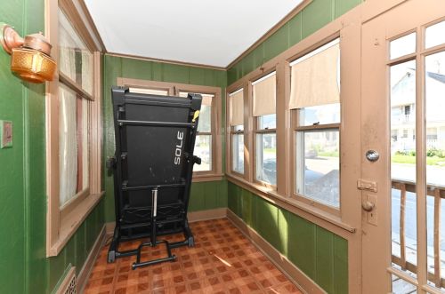 1218 35, Milwaukee WI 53215-1433 exterior