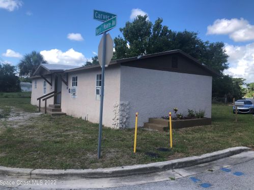 2909 Carver St, Mims, FL 32754-4201