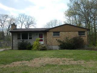 6 Buckley Ln, Waterbury, CT 06712-1003