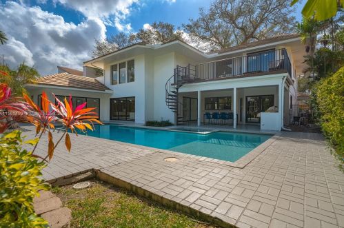 3051 35 St, Hollywood FL 33021-2627 exterior