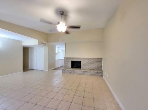 526 Jeff Davis Dr, Richmond TX  77469-5702 exterior