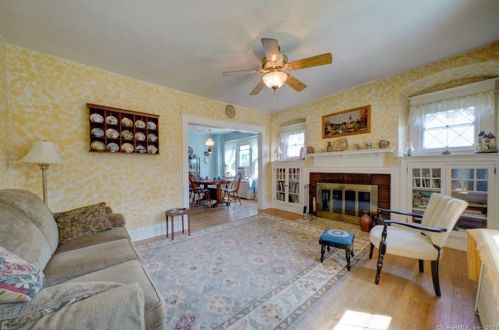 486 New Britain Ave, Hartford, CT 06106-3735