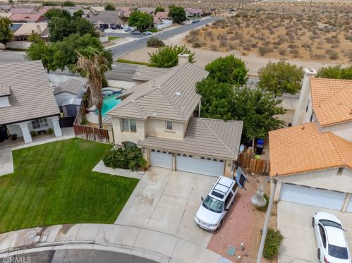 12324 Navajo Ln, Victorville, CA 92392-8050