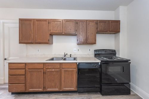 235 Emming St, Cincinnati OH 45219-1464 exterior