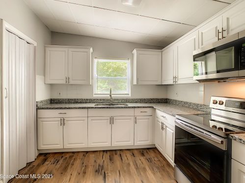 1520 Kings Ct, Titusville FL  32780-4428 exterior