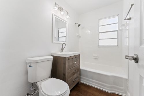 1121 Summit Blvd, West Palm Beach FL  33405-3031 exterior