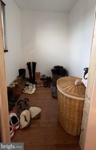 1216 Derry St, Harrisburg PA 17111-1141 exterior