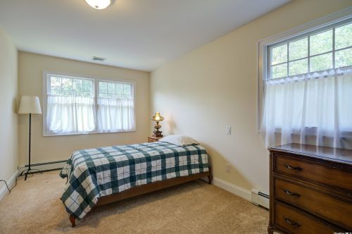 312 5th St, Elwood NY  11731-2815 exterior