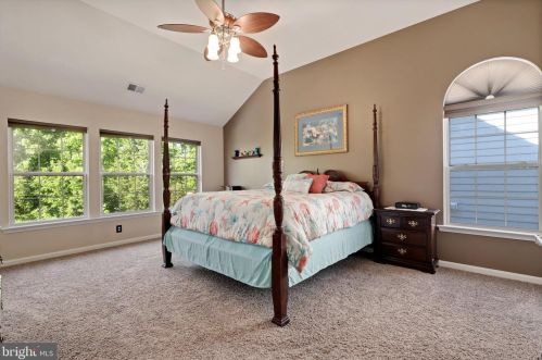 14149 Murphy Ter, Gainesville VA  20155-1725 exterior