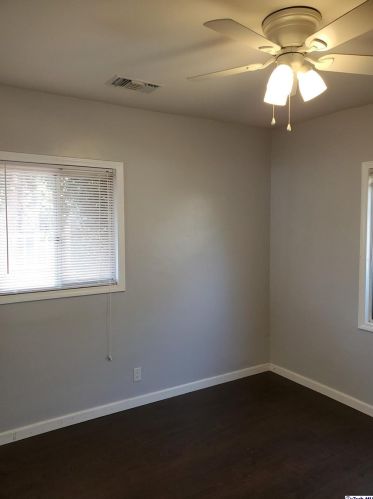 3304 Alabama St, Glendale CA 91214-1213 exterior