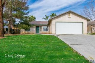 7804 Willis Ave, Bakersfield, CA 93306-4945