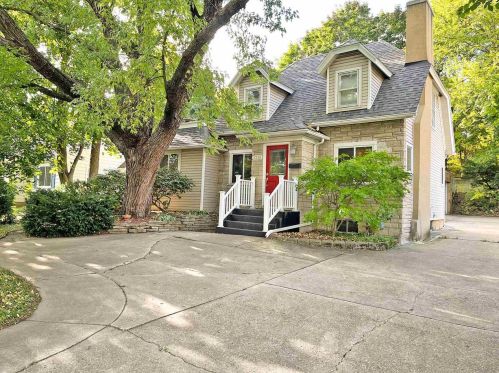 3338 Washington Ave, Madison, WI 53704-4335