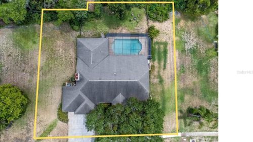 511 Surrey Ln, Lutz, FL 33549-5681