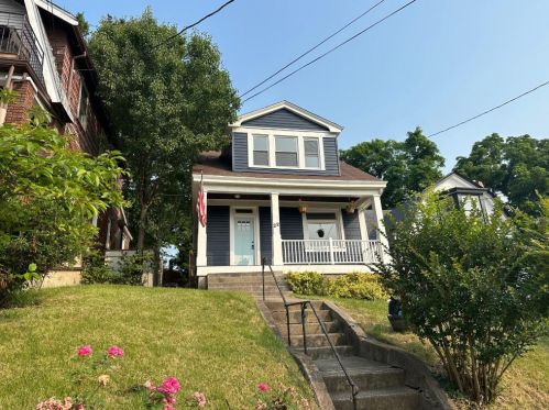 22 Parkview Ave, Newport, KY 41071-2762