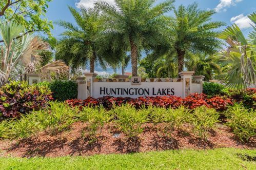 14310 Strathmore Ln, Delray Beach FL  33446-3023 exterior