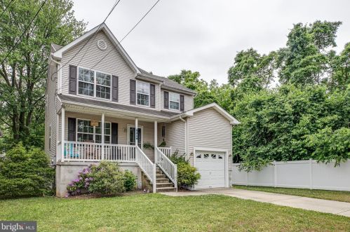 8530 Orchard Ave, Camden, NJ 08109-3838