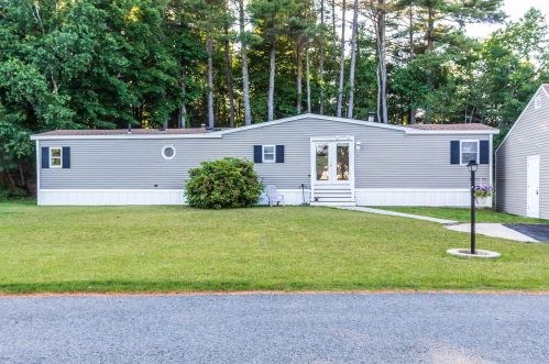 3 Slippery Rock Dr, North Hampton, NH 03862-4405