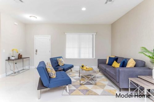 1948 Manatee Dr, Kissimmee, FL 34759-5361