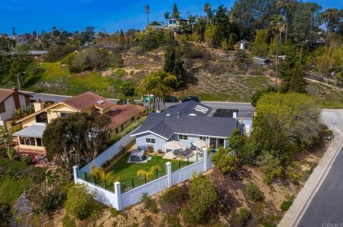 667 Solana Hills Ct, Solana Beach, CA 92075-1421