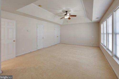 8987 Birch Bay Cir, Lorton VA  22079-5660 exterior