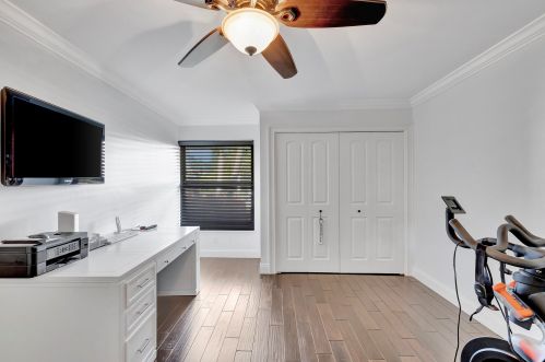 5112 Foxpointe Cir, Delray Beach FL  33445-4345 exterior