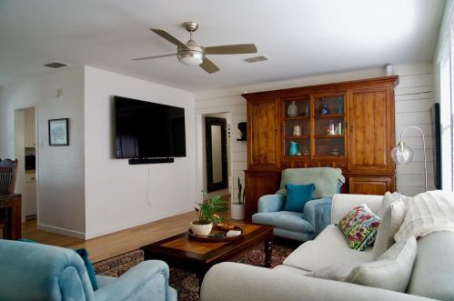 4607 Evans Ave, Austin TX  78751-3208 exterior