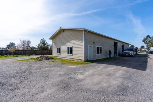 3619 Moorland Ave, Santa Rosa CA  95407-8107 exterior