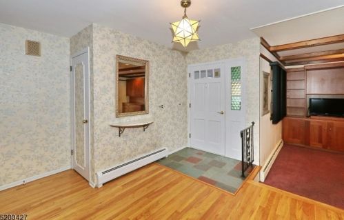 1561 Long Mdw, Mountainside, NJ 07092-1714