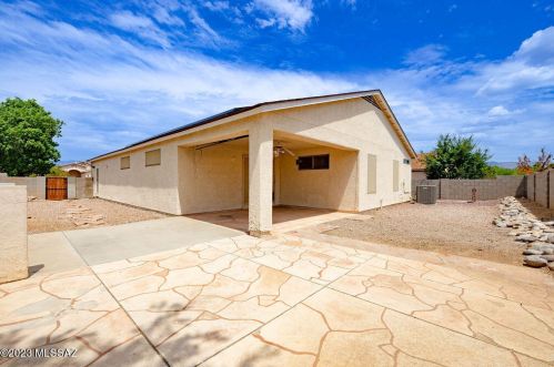 7916 Shimmering Way, Tucson, AZ 85730-1272