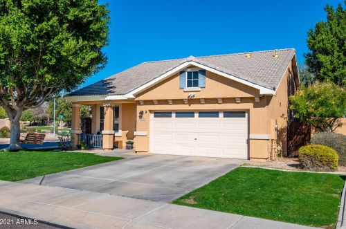 6992 Blackhawk Dr, Glendale, AZ 85308-9446
